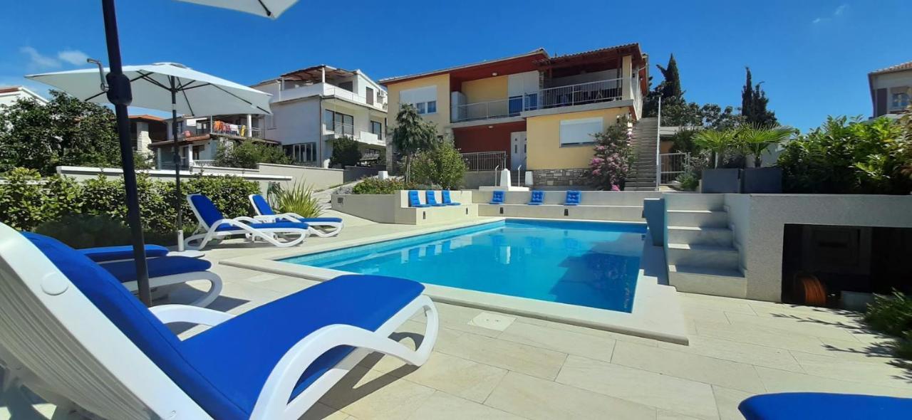 Apartment With Heated Pool, Villa Regina Пула Екстер'єр фото