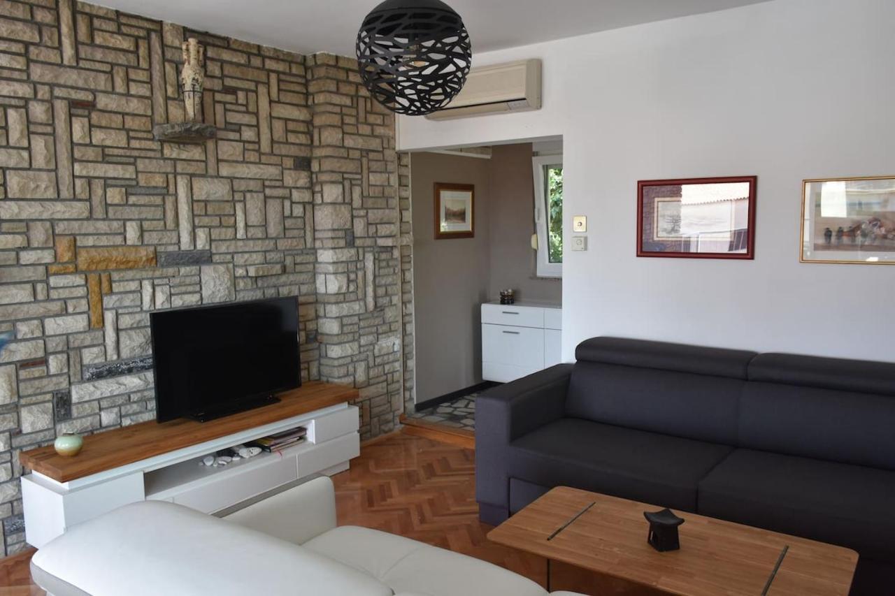 Apartment With Heated Pool, Villa Regina Пула Екстер'єр фото